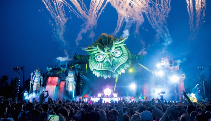 Total Mk Electric Daisy Carnival In Milton Keynes 50 000 Revellers Celebrate With Headliners Avicii Axwell Ingrosso