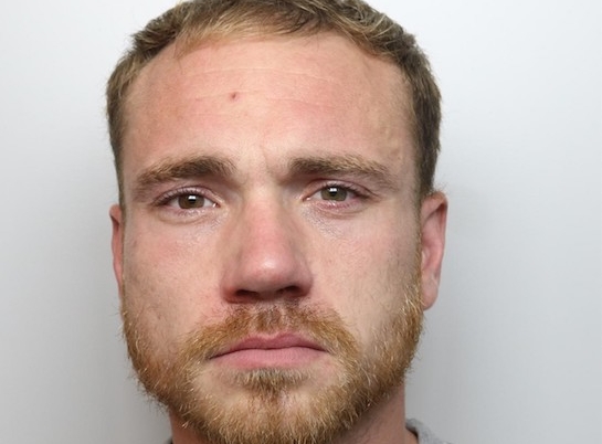 Total Mk Police Search For Wanted Man In Milton Keynes 